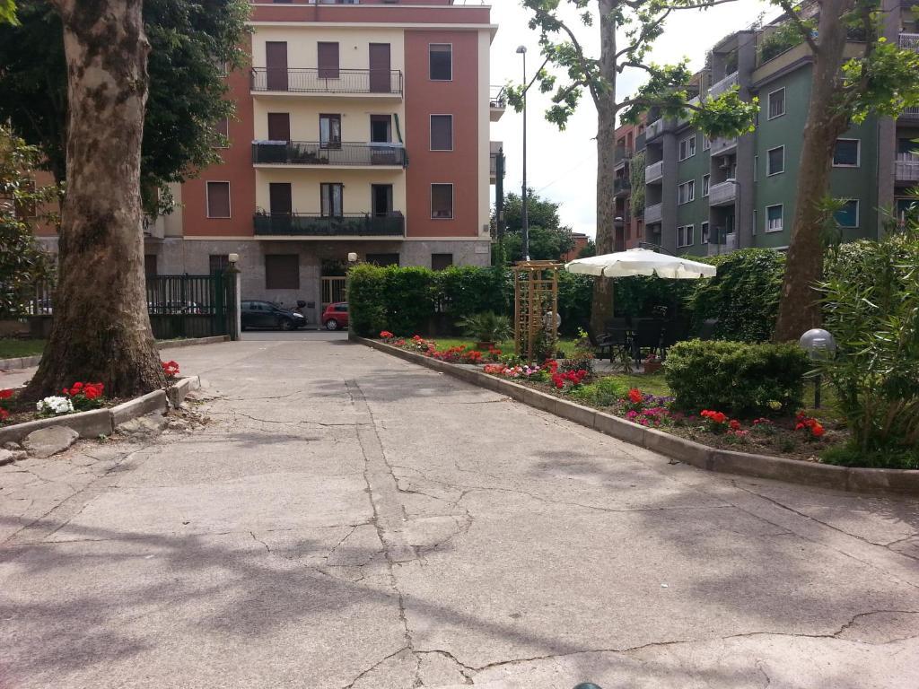 מילאנו Hotel Garden מראה חיצוני תמונה