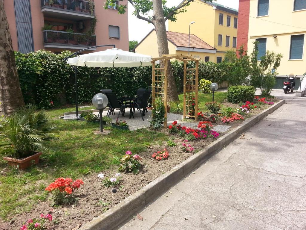 מילאנו Hotel Garden מראה חיצוני תמונה